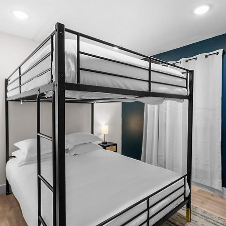 Stylish 2 Bed 1 Mile To Downtown Free Parking Villa Dallas Buitenkant foto