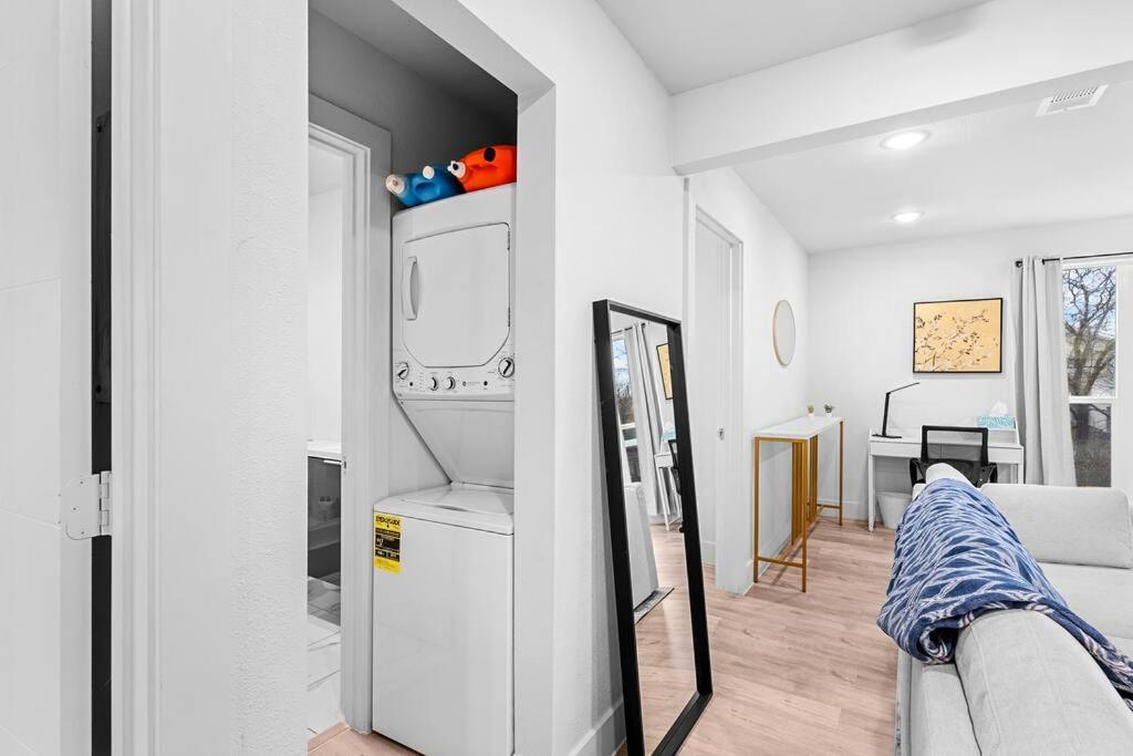 Stylish 2 Bed 1 Mile To Downtown Free Parking Villa Dallas Buitenkant foto