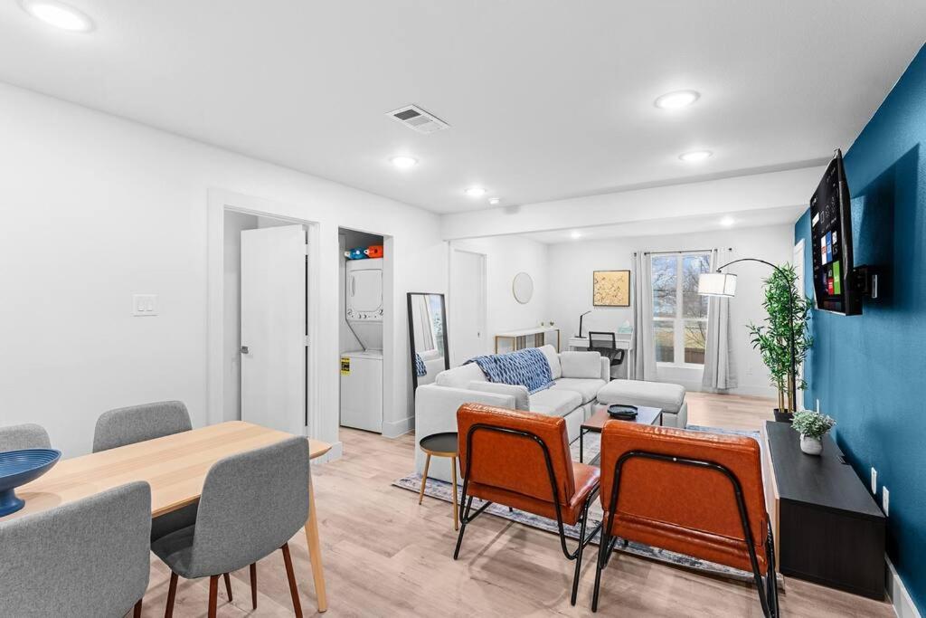Stylish 2 Bed 1 Mile To Downtown Free Parking Villa Dallas Buitenkant foto