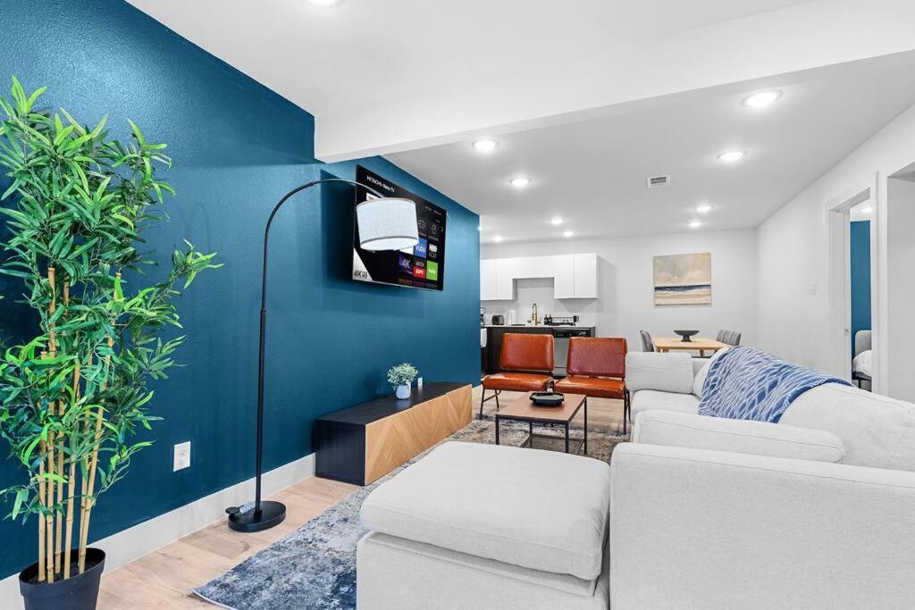 Stylish 2 Bed 1 Mile To Downtown Free Parking Villa Dallas Buitenkant foto